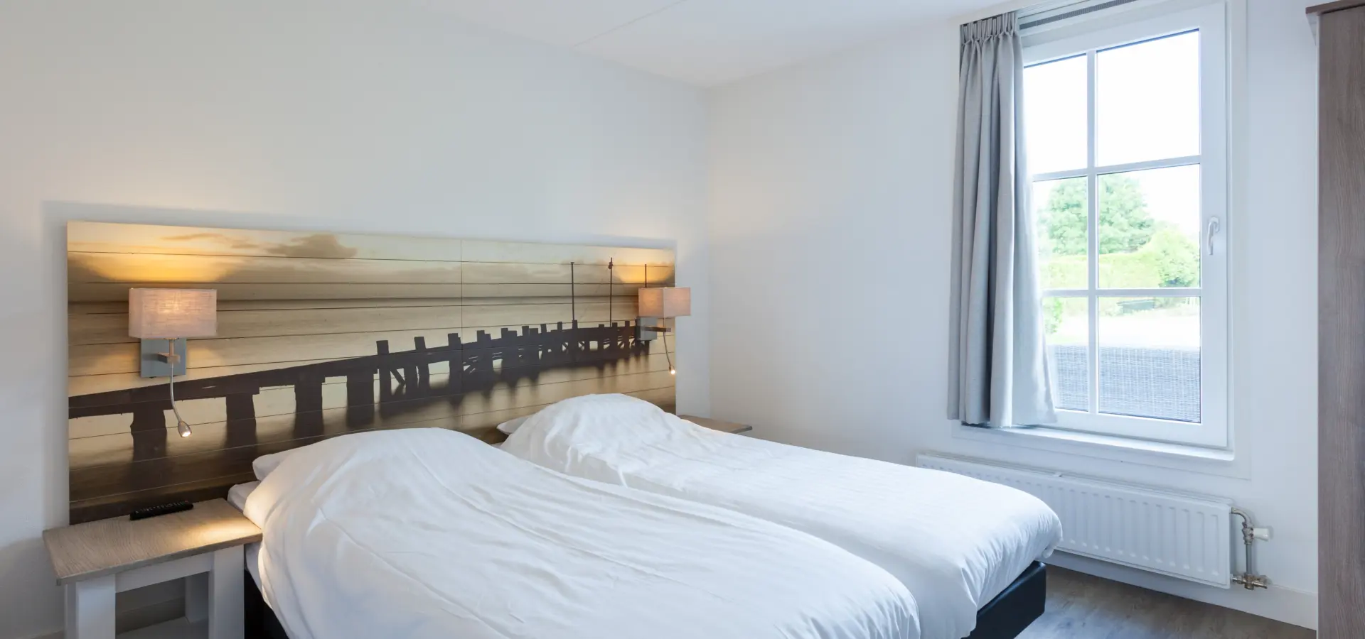 masterbedroom beneden
